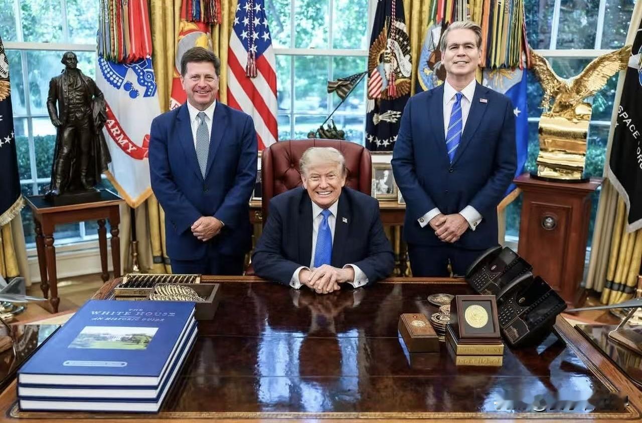 美國新任國土安全部部長
Jay Clayton has officially b