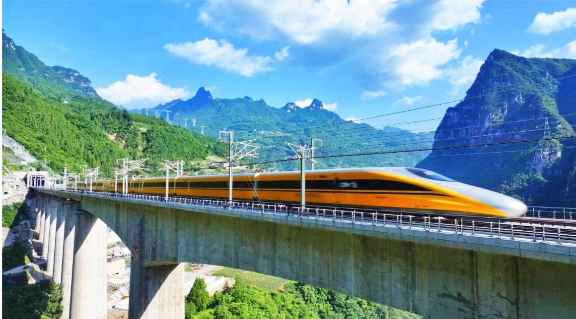 好消息！宜兴高铁成功完成提速试验，车、路、电都没问题，马上就开始通车准备了！
在