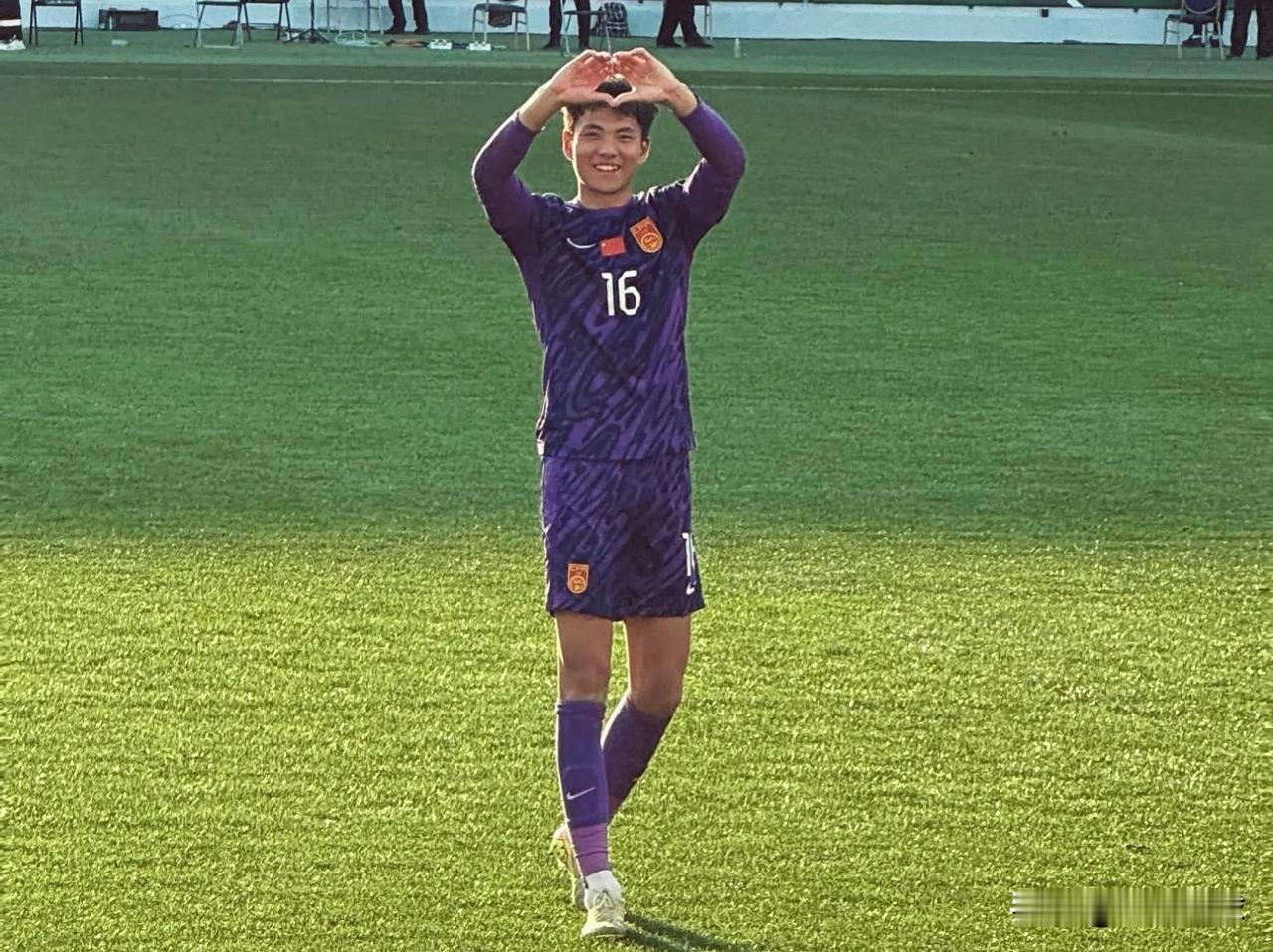 战乌兹别克斯坦，必然是对李昊的又一次大考。3场比赛扑救16次，李昊用实际行动证明