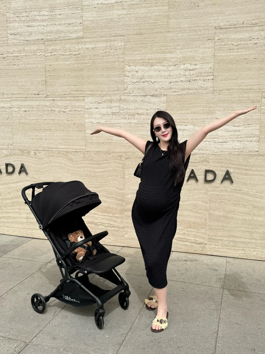 安排！我家小宝贝的第一辆碳纤维座驾😆