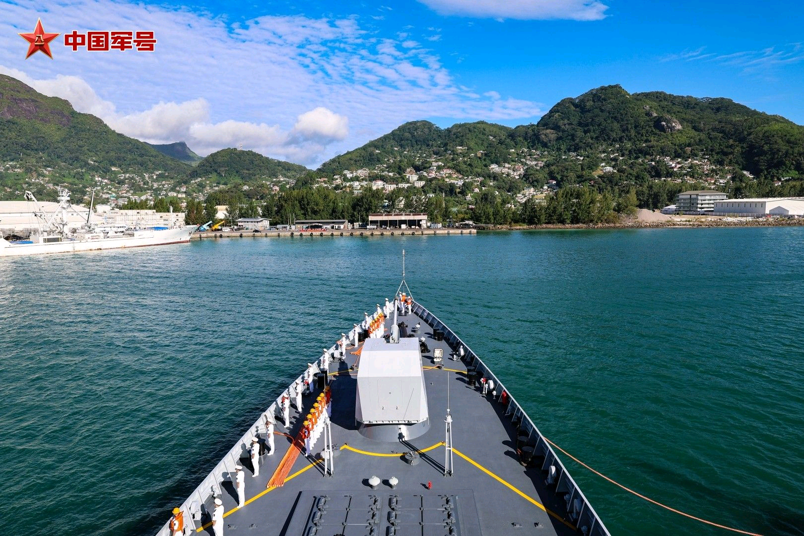 第48批护航编队052D唐山舰访问塞舌尔烽火问鼎计划中国海军