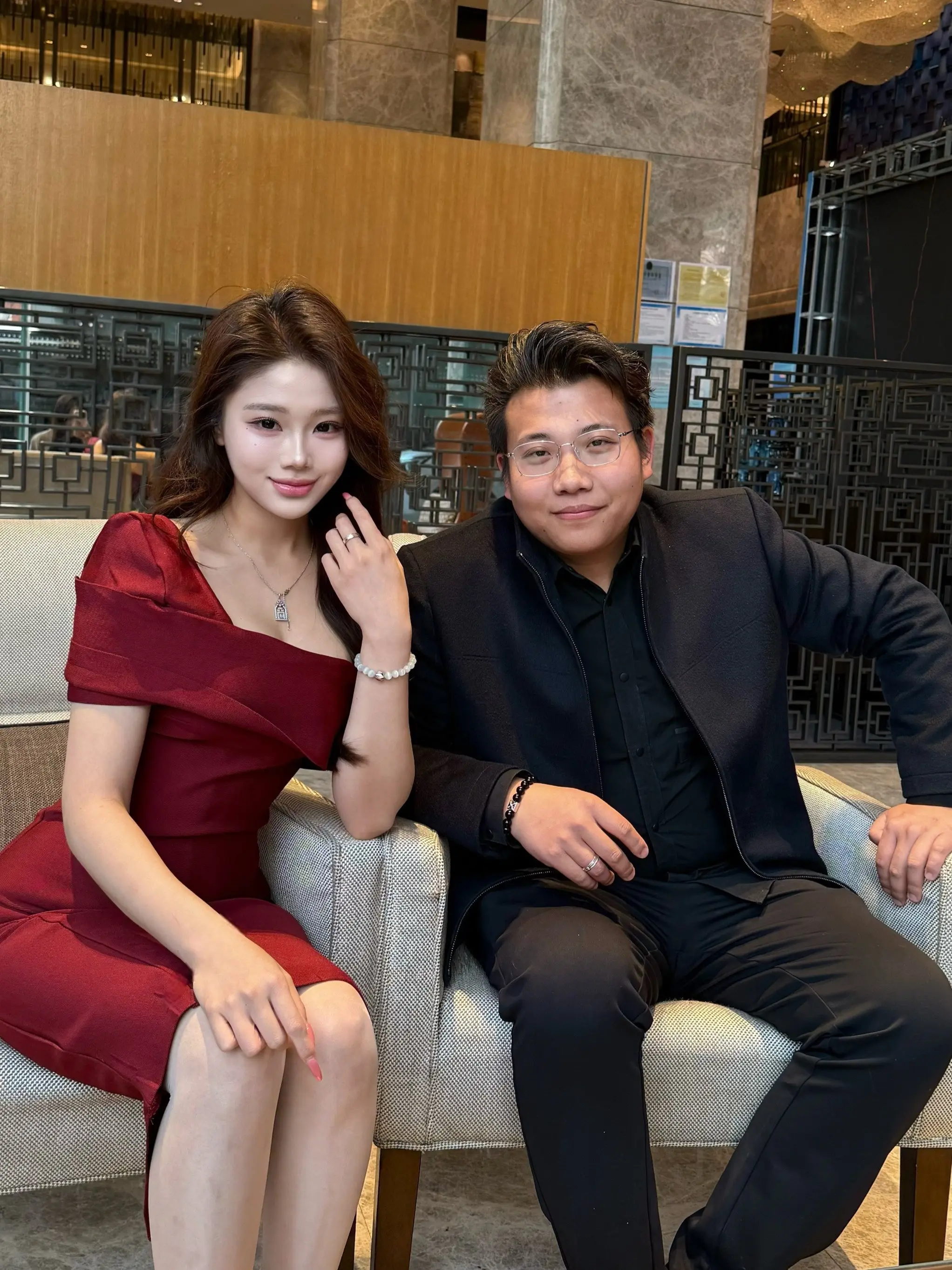 玫瑰不用长高   爱你的人自会为你弯腰