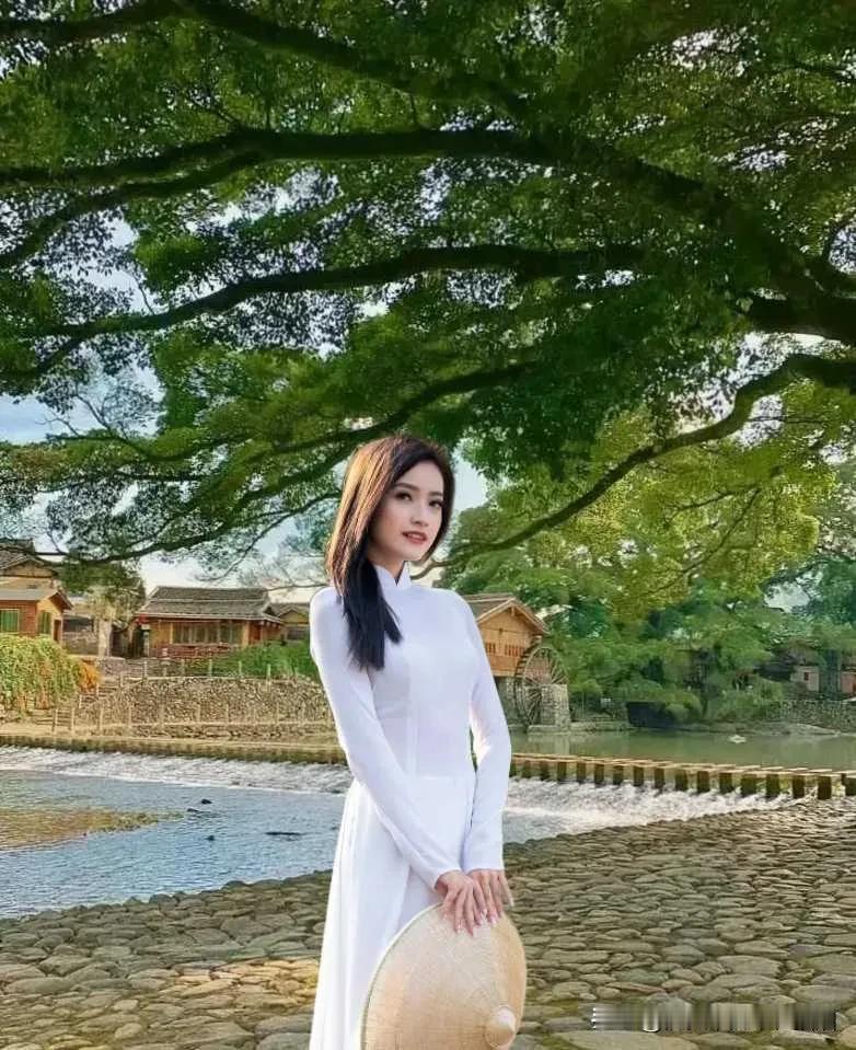 #我们为什么要和越南搞好关系#

中国与越南地理位置相邻，有着悠久的历史交往和文
