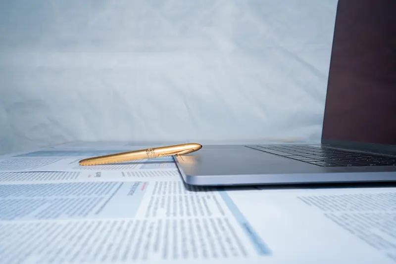 中国每年在国际期刊上的花费是笔不小的数目。据相关数据，前些年国内科研机构、高校等