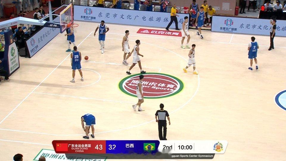 不管今天的巴西拉不拉，广东全运男篮半场43-32领先巴西队，看下半场吧！2025