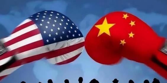 全世界现在都在赌中国和美国到底谁先扛不住，目前的状况是中国有货，美国有钱美国有钱