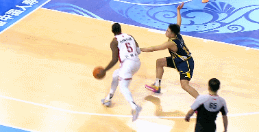 26岁当打之年，打了200多场NBA场均接近10分，诺威尔这样的来CBA当外援还