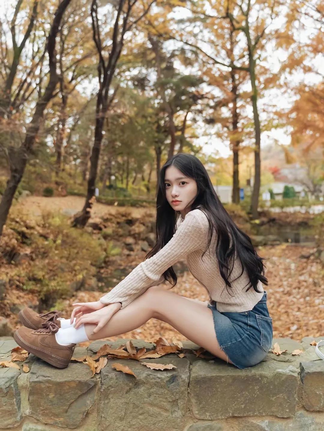 少女摄影|NO.0140期
清纯少女户外随拍
温婉恬静的人像照如何抓拍 
12月