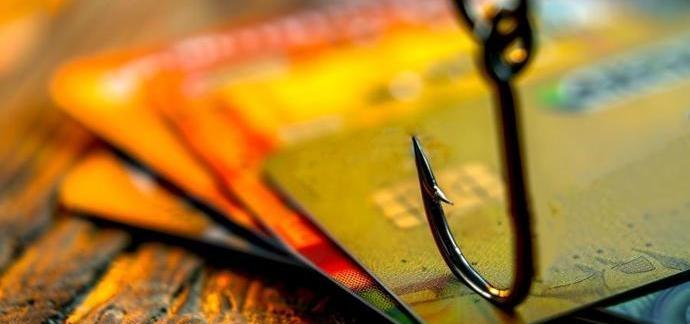 老人一个月内被骗近600万，钱直接“穿越”至水贝黄金珠宝市场，团伙几天内交易额逼