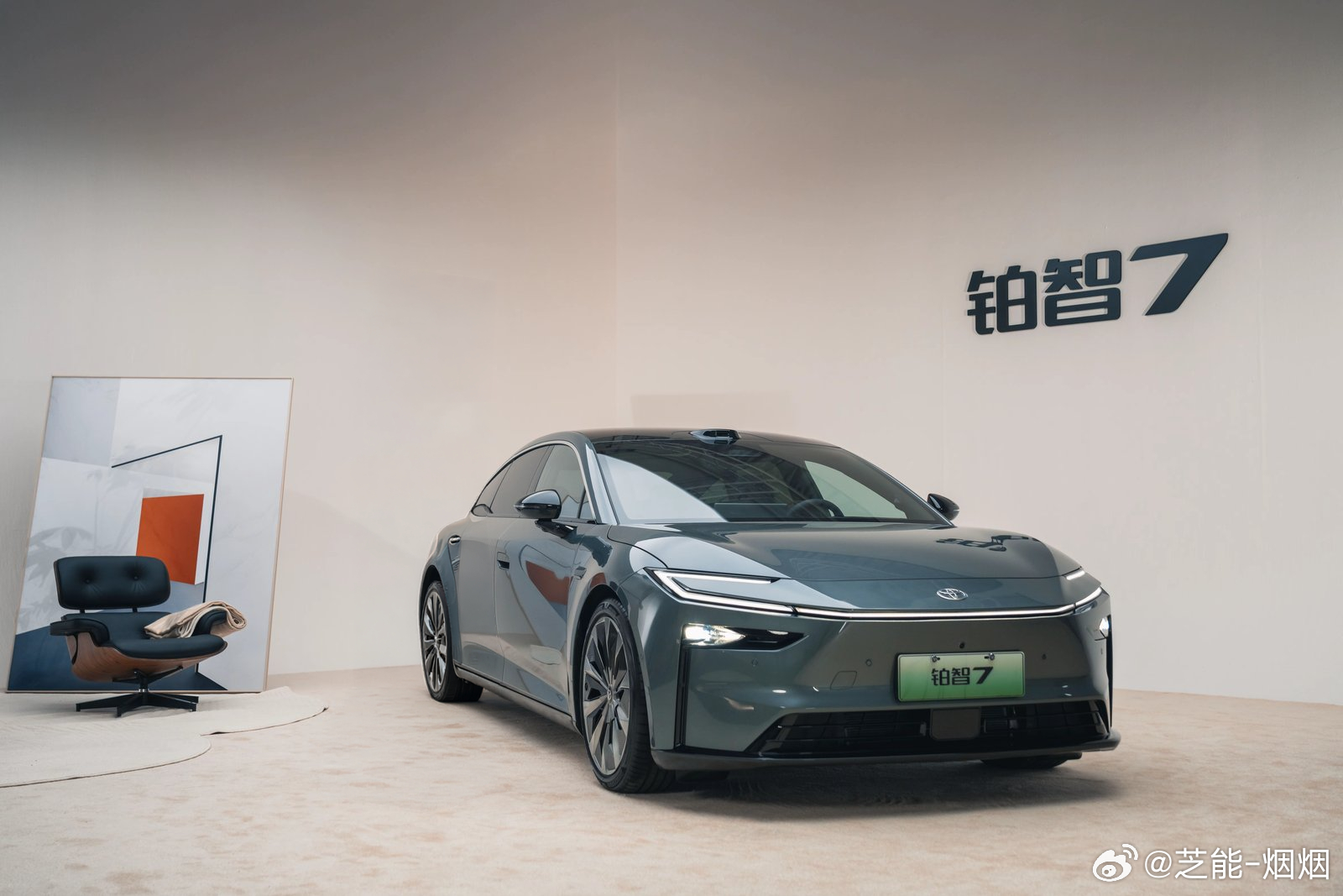 丰田铂智7实车全面到店  铂智 7是广汽丰田智电转型旗舰车型，之前去体验的时候能