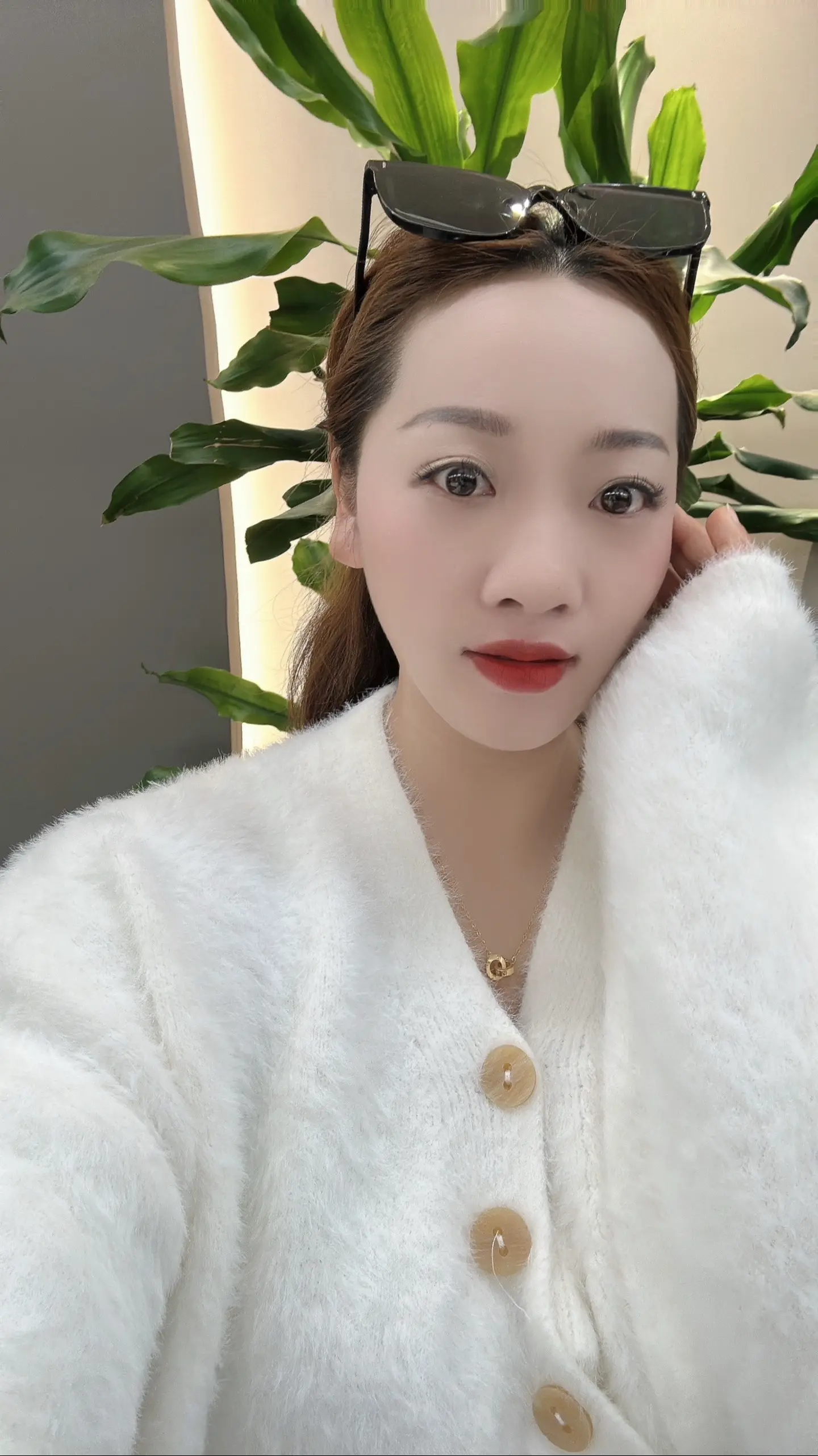 “本也是一个眼里不揉沙子的人，如今看淡一切，是己不用争，非己莫强求”