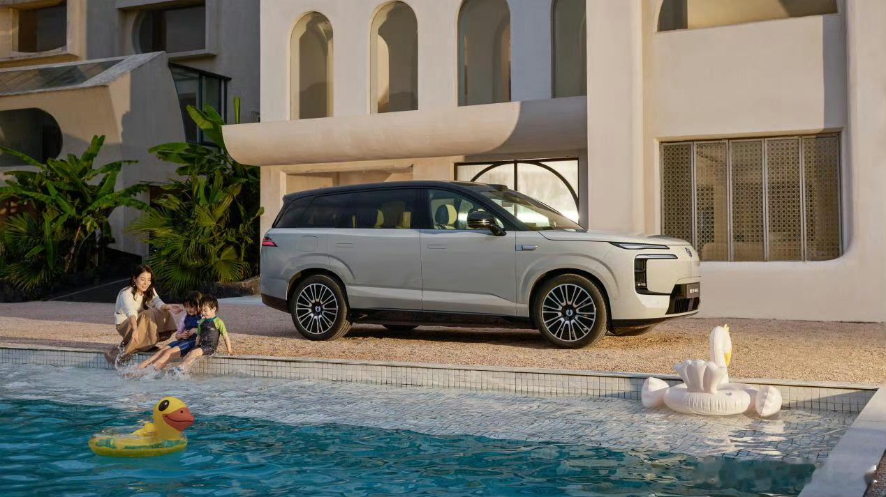 一台家人全票通过的车 家庭出行选车，既要满足空间需求，又要兼顾动力、安全与豪华质