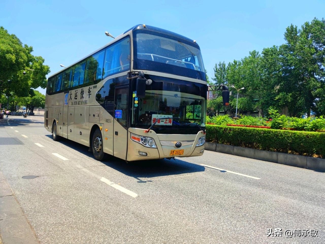 上海曾经的省际长途线路（十九），还有多少在跑？
姜堰—上海
嘉兴—上海
海盐—上