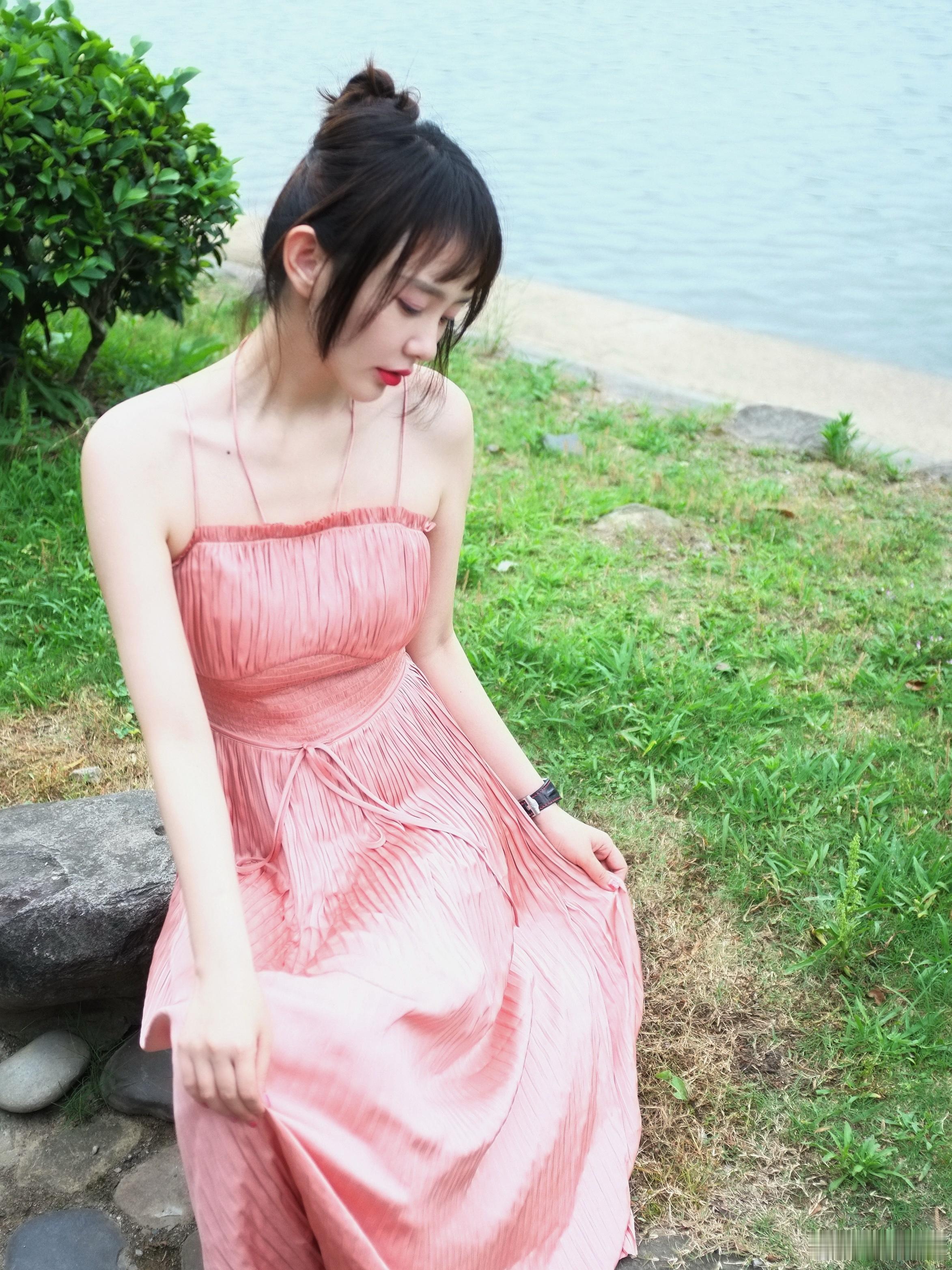 生活喜欢出其不意，也许不是打乱，而是在悄悄铺垫惊喜。 ​​​