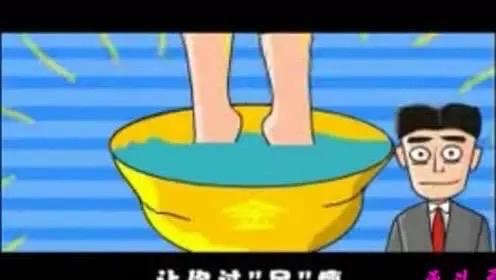 “这个世界越来越疯狂了！”广东广州，一个女子在漫展上摆摊卖自己的“洗脚水”，50