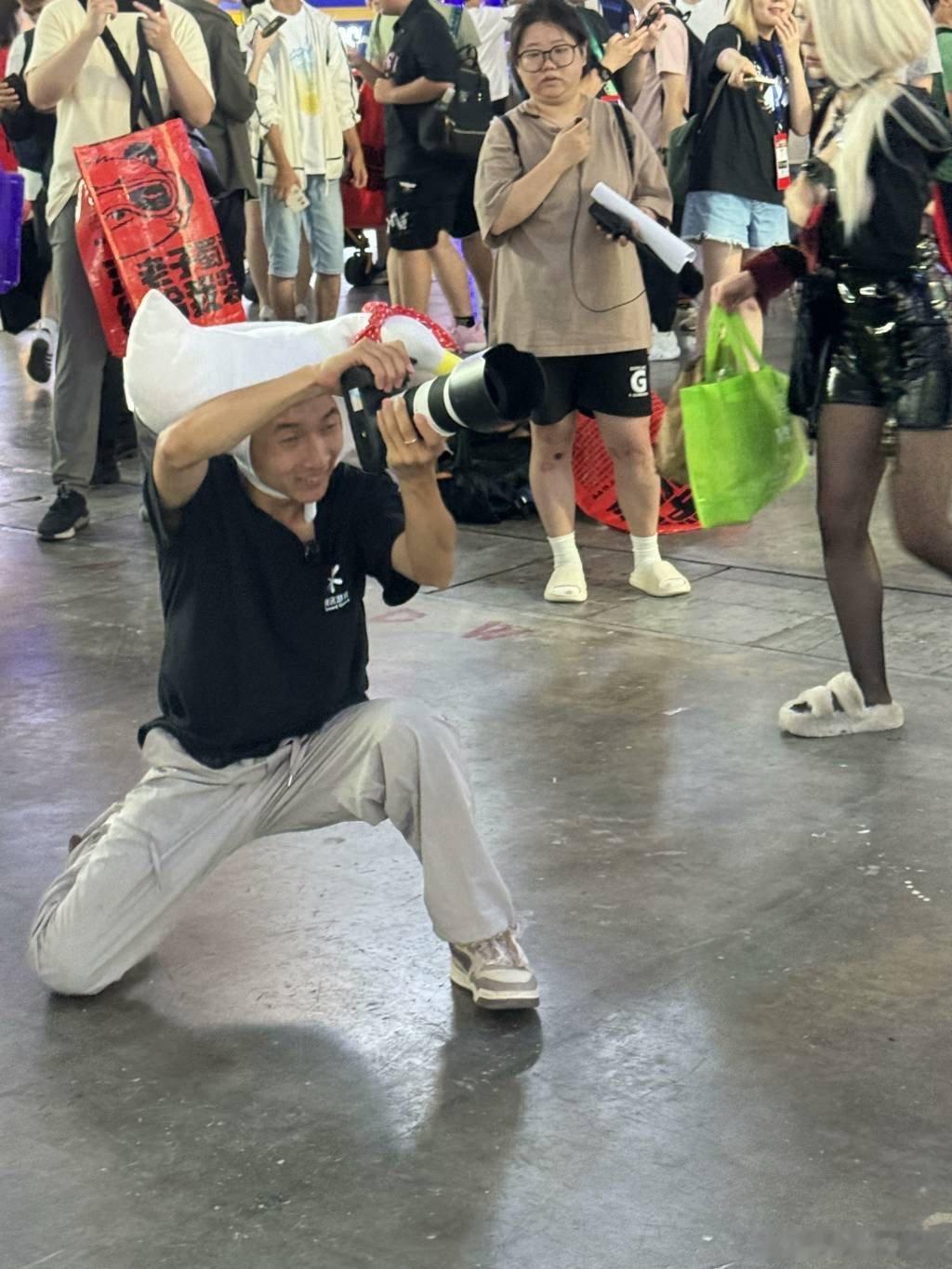 #鹅表示已老实求放过#态度很不错，就看看后续的行动了#鹅厂工作人员被玩家反馈贴成