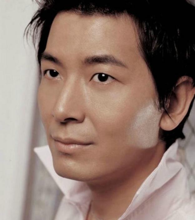 戴军回应和窦骁长得很像窦骁结婚时网友调侃戴军娶了阿莲 戴军大方回应撞脸窦骁这件趣