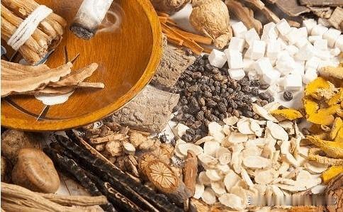 男人40，守好2道关，幸福度过后半生

第一关守住残血
若是你头晕眼花，视物模糊