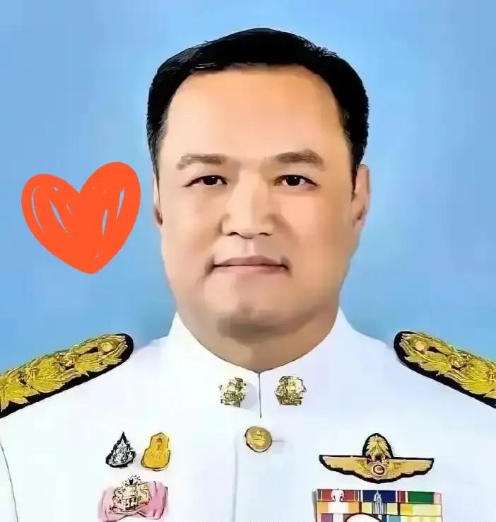 泰国宣布：
8月26日，据新华社曼谷电，泰国宪法法院于当日对外发布公告，宣布开庭