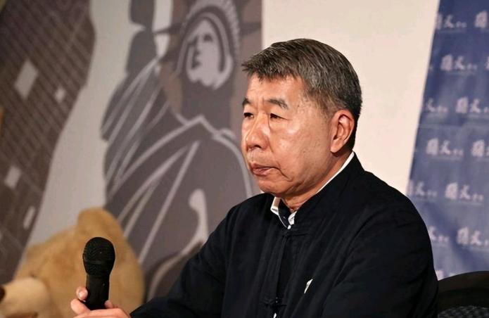 张亚中真是高风亮节！张亚中表示，愿意捐助480万承担郑主席访陆全部经费。4月16