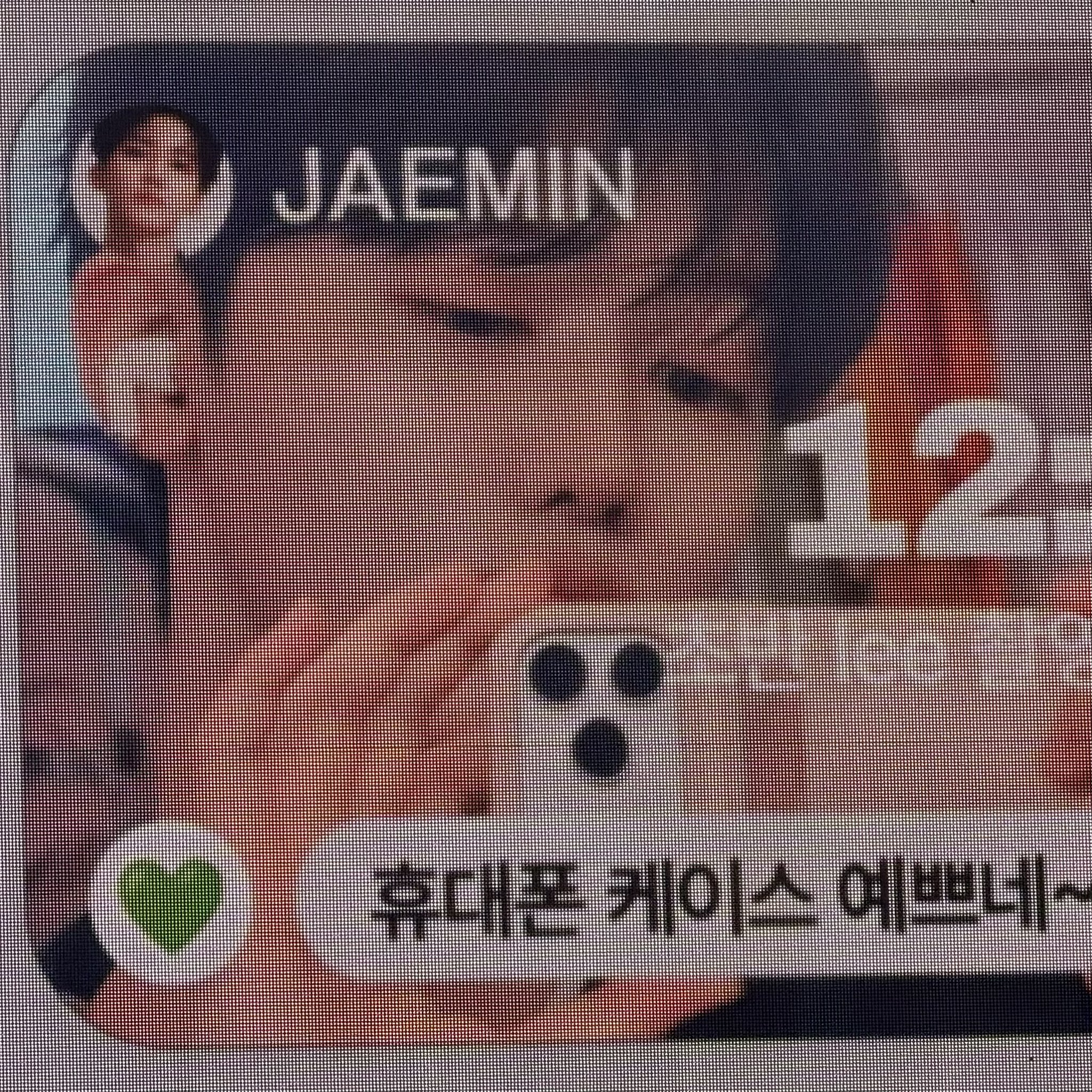 ©jenbiverseJN：等等，AirPods是粉色的？渽民🐱：AirPod