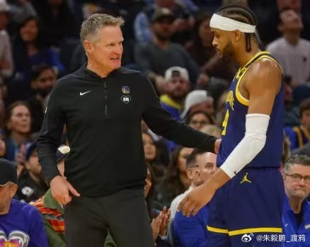 有点唏嘘，穆迪是个好球员。勇士二代里，只有穆迪和卢尼真正相信科尔那一套“我为人人