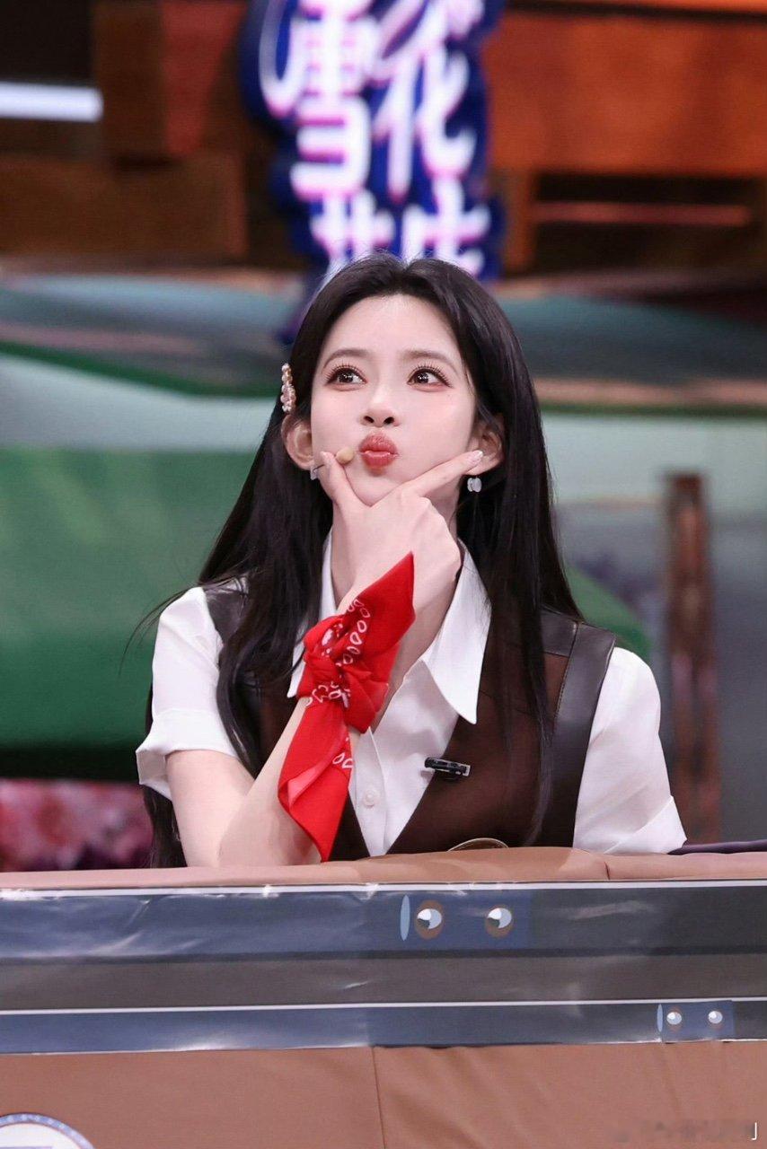 孟子义你好星期六vlog孟子义好六新身份上班的一天    孟姐太美啦 