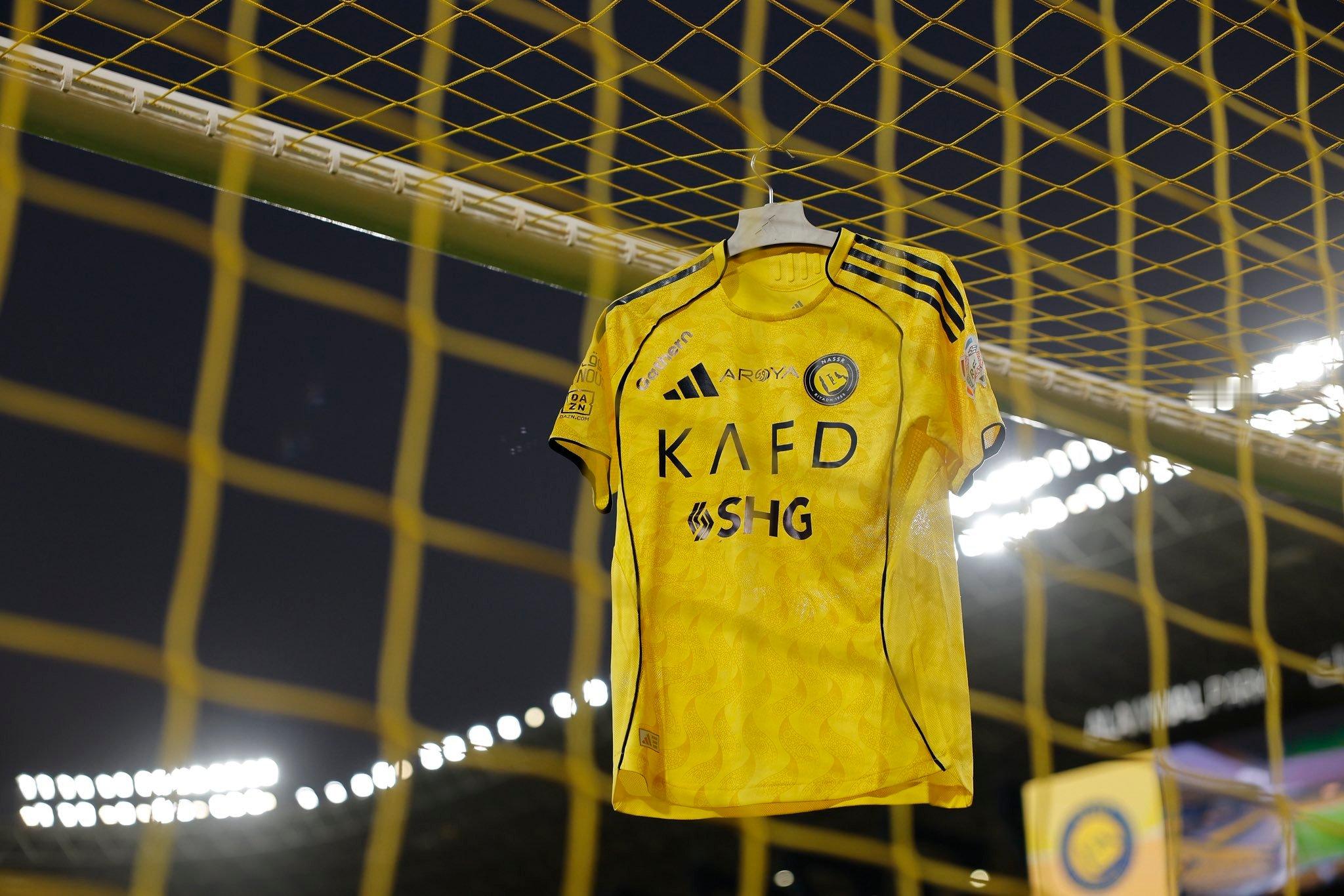 利雅得胜利vs利雅得青年人 🛑 罗哥抵达球场𝑪𝒓𝒊𝒔𝒕𝒊𝒂𝒏?