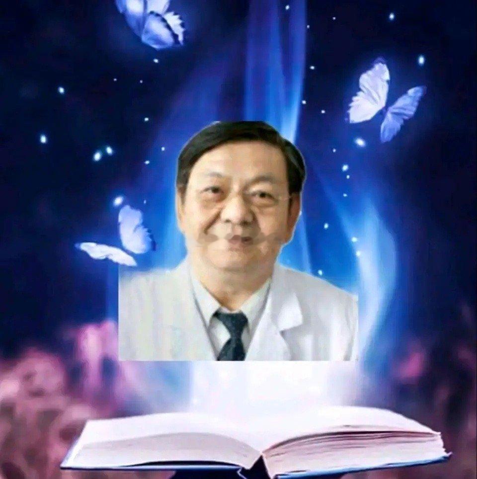 作为一名医师，‌我深知自己肩负的责任与使命之重大。‌在医师节这一特殊的日子里，‌