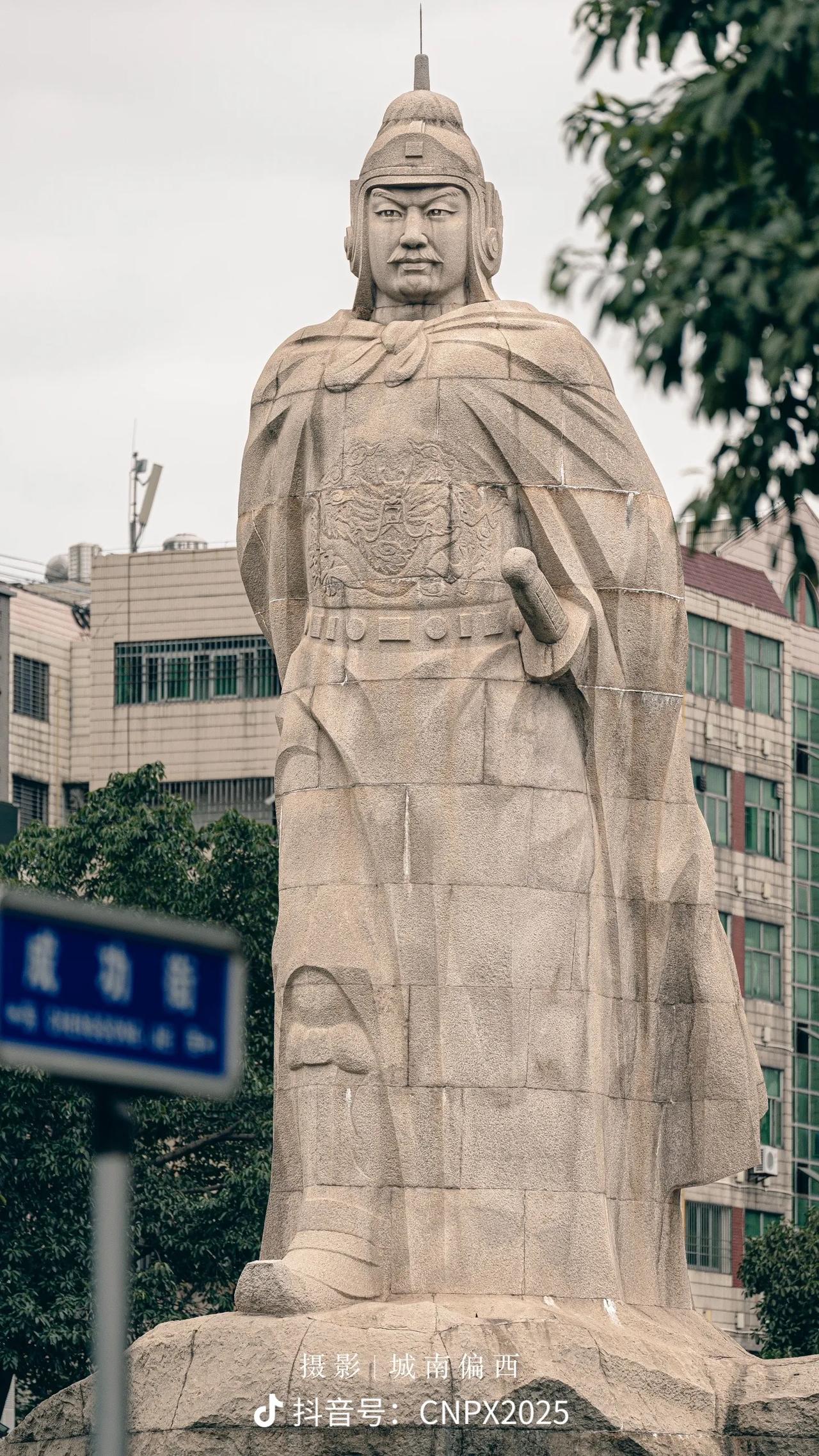 台海双璧：泉州双雄的家国史诗与时代回响
 
同为福建泉州人，郑成功忠义千秋、收复