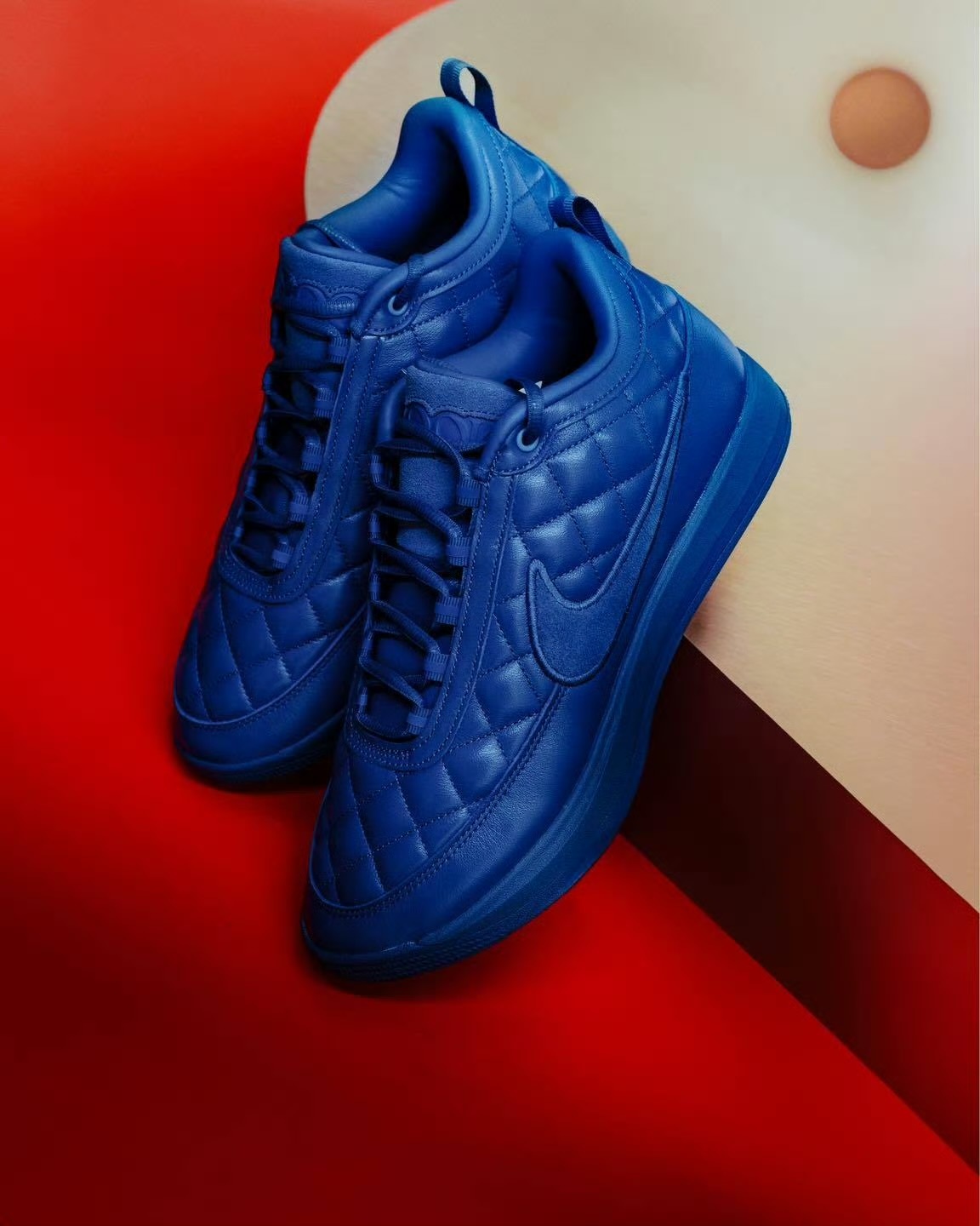 Nike Book 2 「Just Book」，鞋身以 Varsity Roya