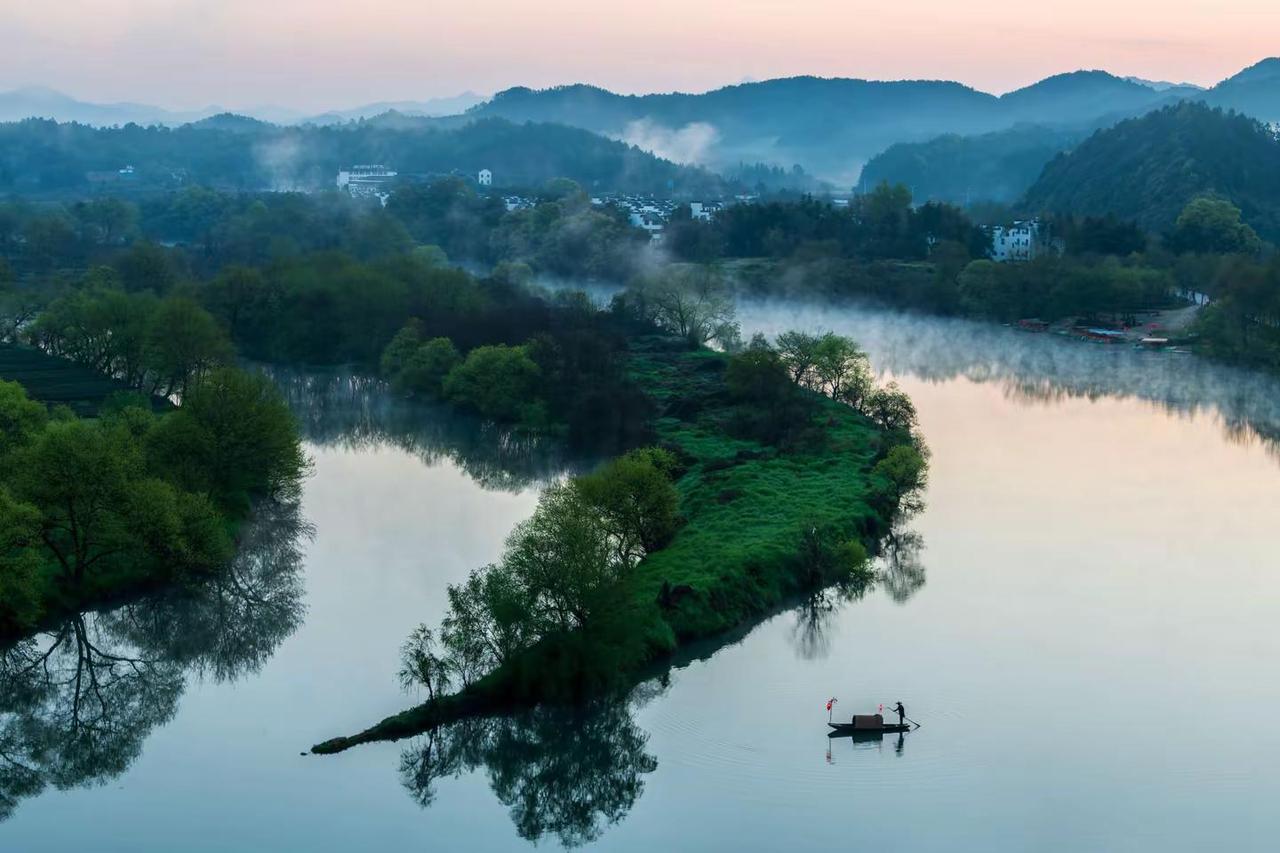 婺源月亮湾。婺源月亮湾风光摄影 旅行摄影的诗意瞬间