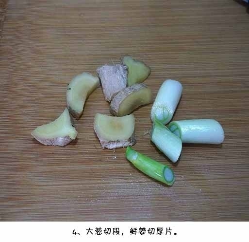【番茄牛腩汤】西红柿和牛腩的绝佳搭配，酸爽开胃，汤鲜肉烂，美味十足​​​我的宝藏