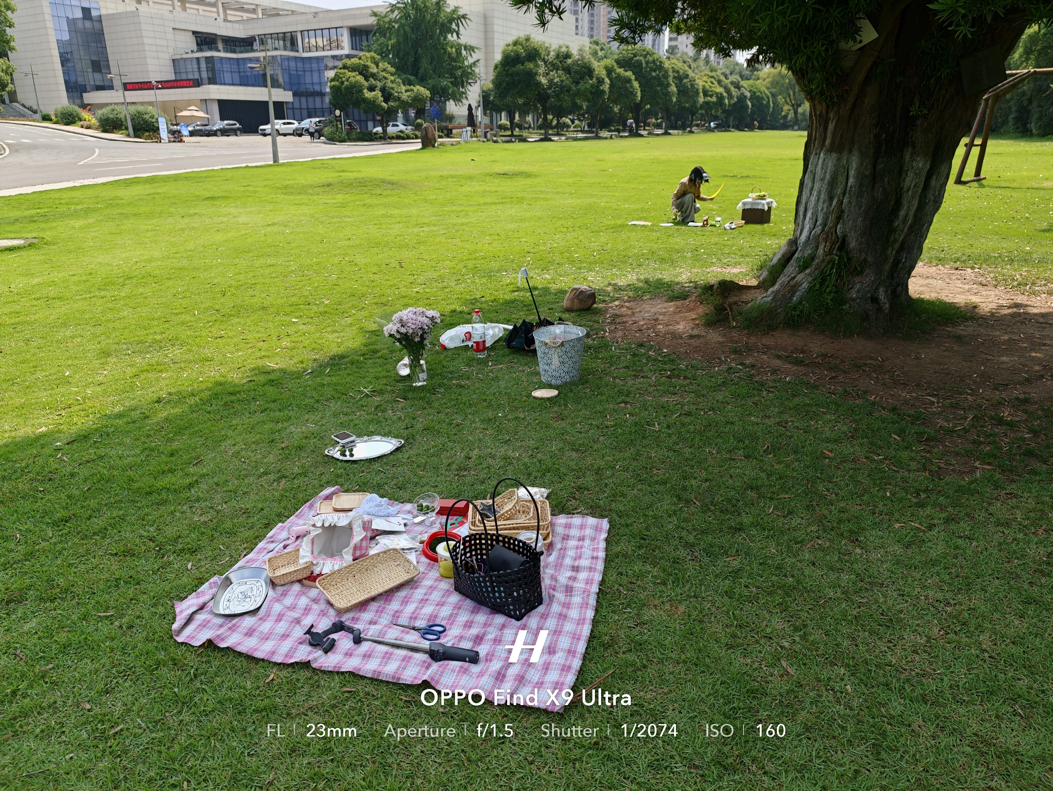 女生拍内容确实跟男生不一样，精益求精，颜值即正义