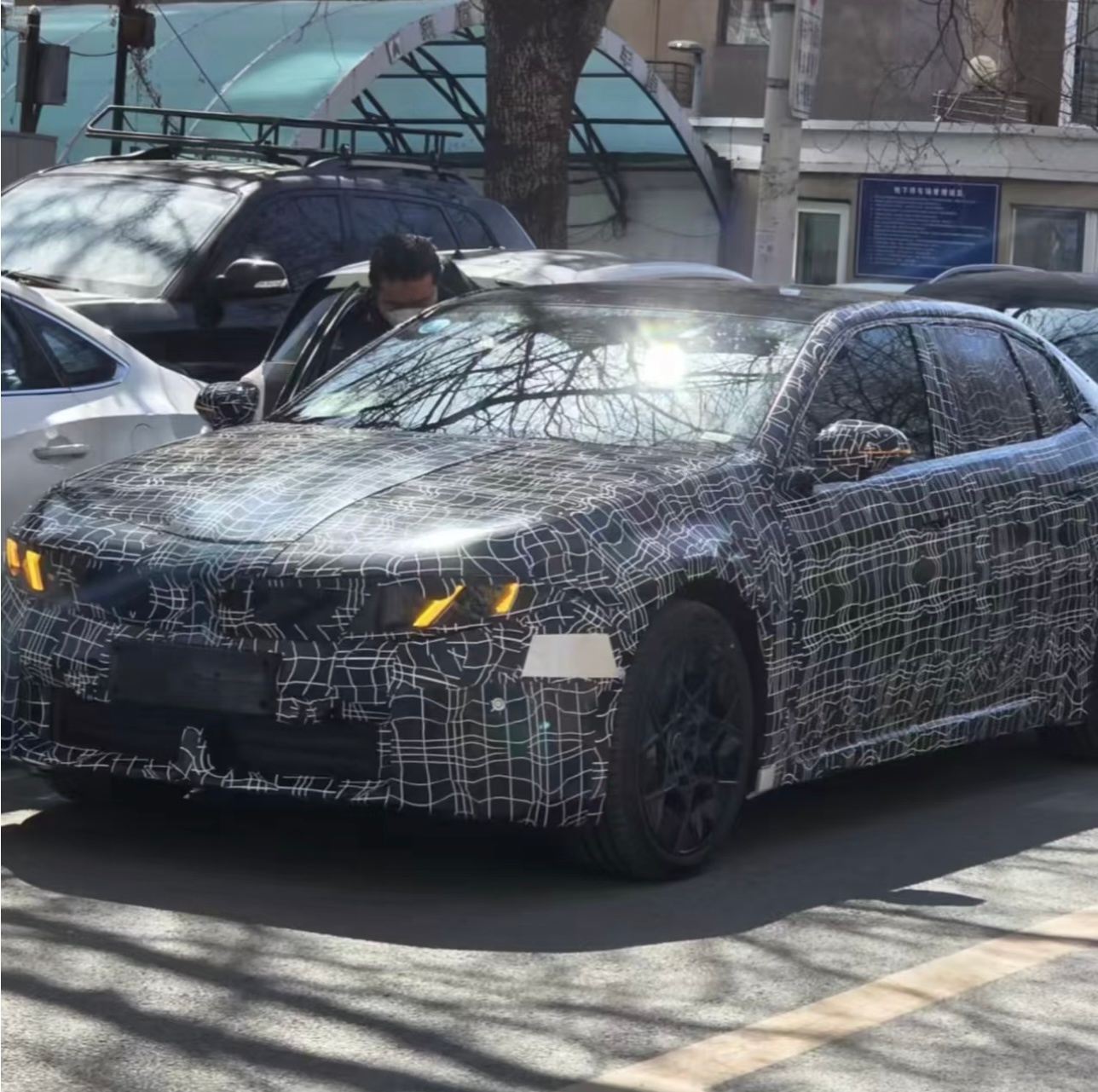 新世代BMW i3 沈阳已经路试了北京车展据说国内首秀李楠说道李楠说道大v聊车宝