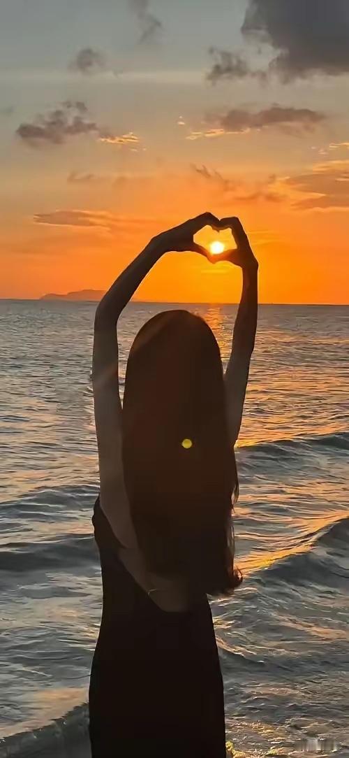 瘦了60斤左右，才发现，想瘦，就得多吃肉。我朋友小敏从159斤瘦到89斤，她告诉