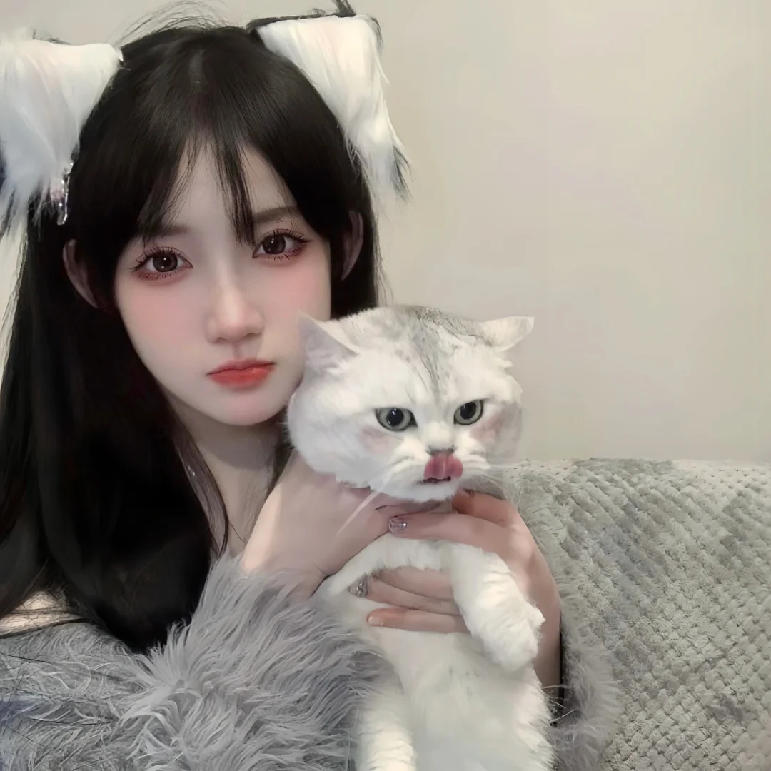 傲娇的小🐱咪