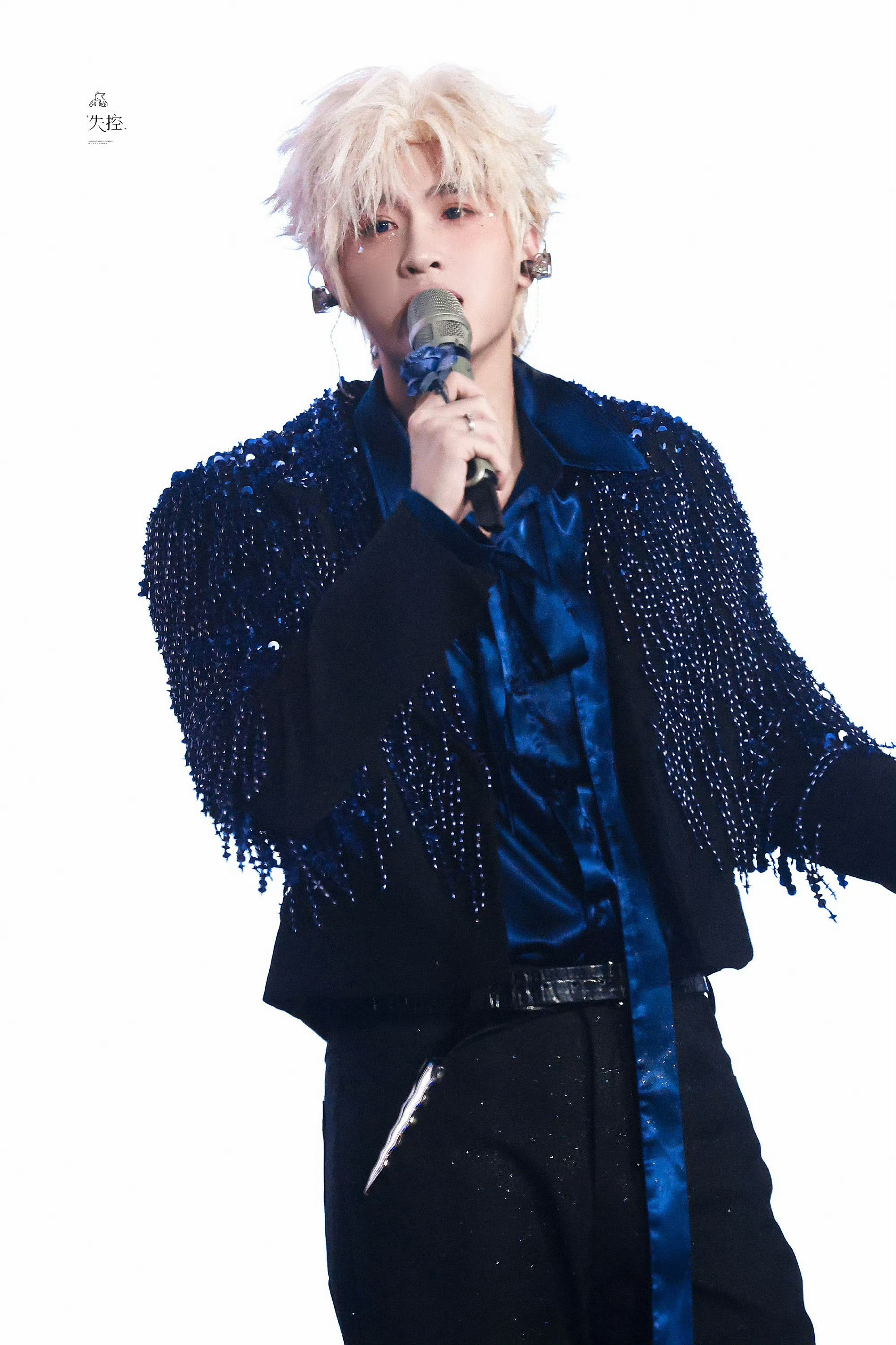 展轩赣州音乐节白发造型，帅爆了😎