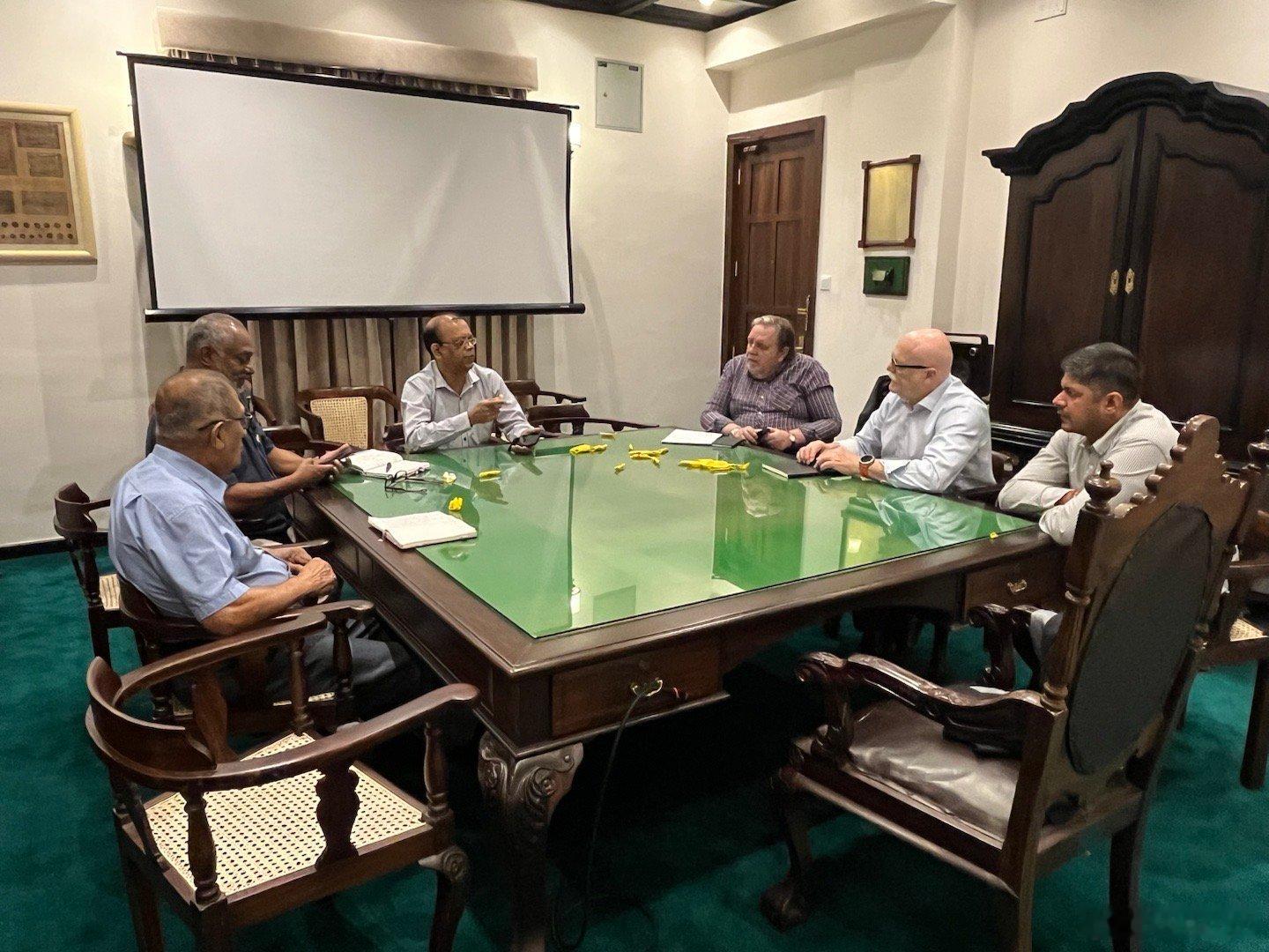 世科院研讨斯里兰卡茶叶与可持续发展议程 斯里兰卡·贝拉湖和水中庙