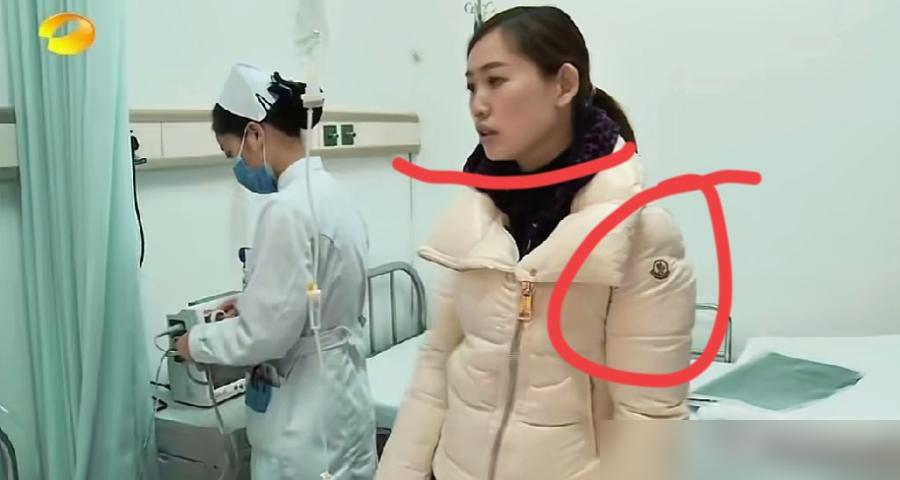 曾风光无限的宋喆，如今竟沦落到县城街头扛麻袋，头发花白、眼神空洞，月入不过千元！