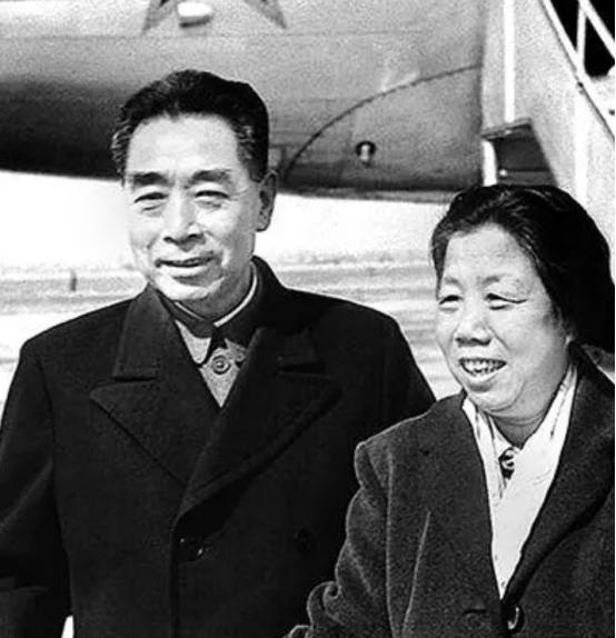 周总理火化前，负责遗体解剖的韩宗琦医生发火：你们这是什么意思？
1976年1月8