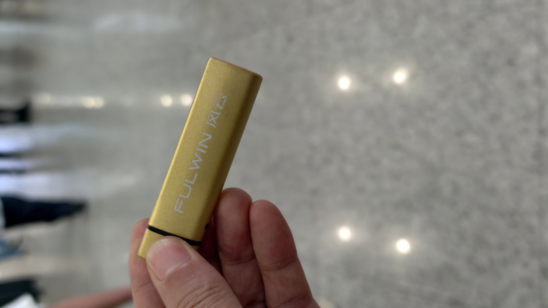 发现一个细节奇瑞的活动，机场落地了会有打火机当然黄色法拉利的地界，机场居然没有领