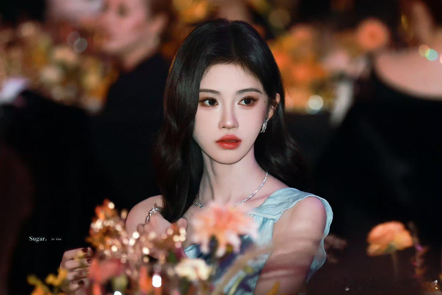 鞠婧祎芭莎珠宝晚宴，美成啥了！