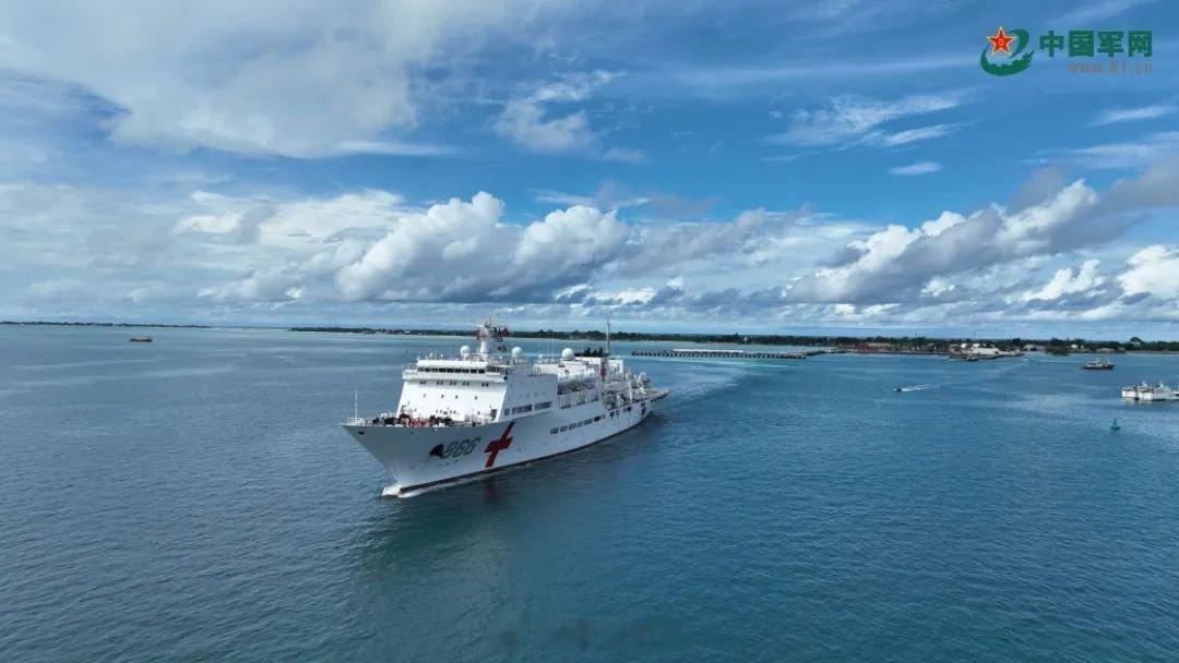 中国海军“和平方舟”号医院船结束访问基里巴斯前往汤加解放军报塔拉瓦7月22日电 