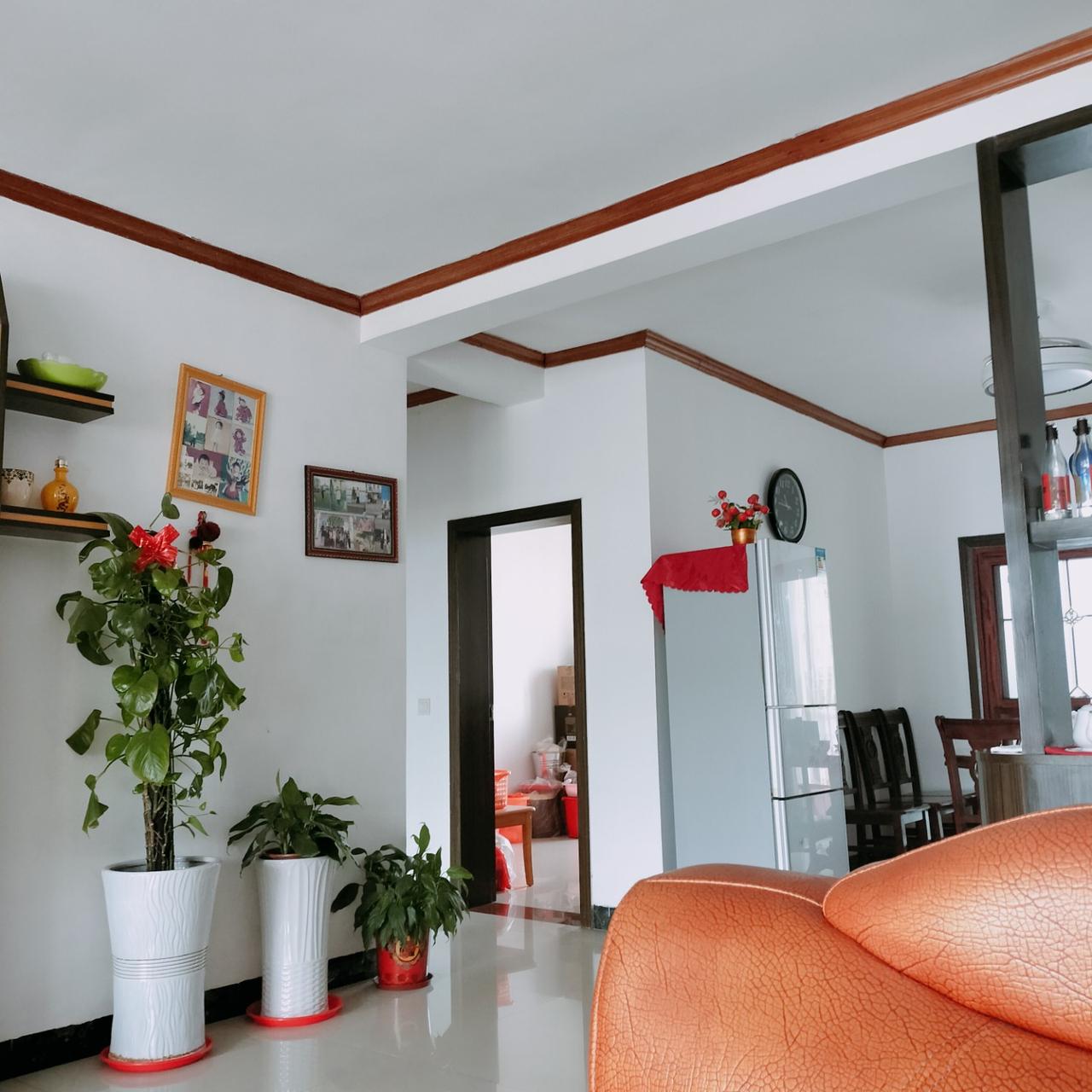 现在AI看图猜地点超神，一张图就能锁定坐标。发图让我猜，我虽没AI强，但也试试推