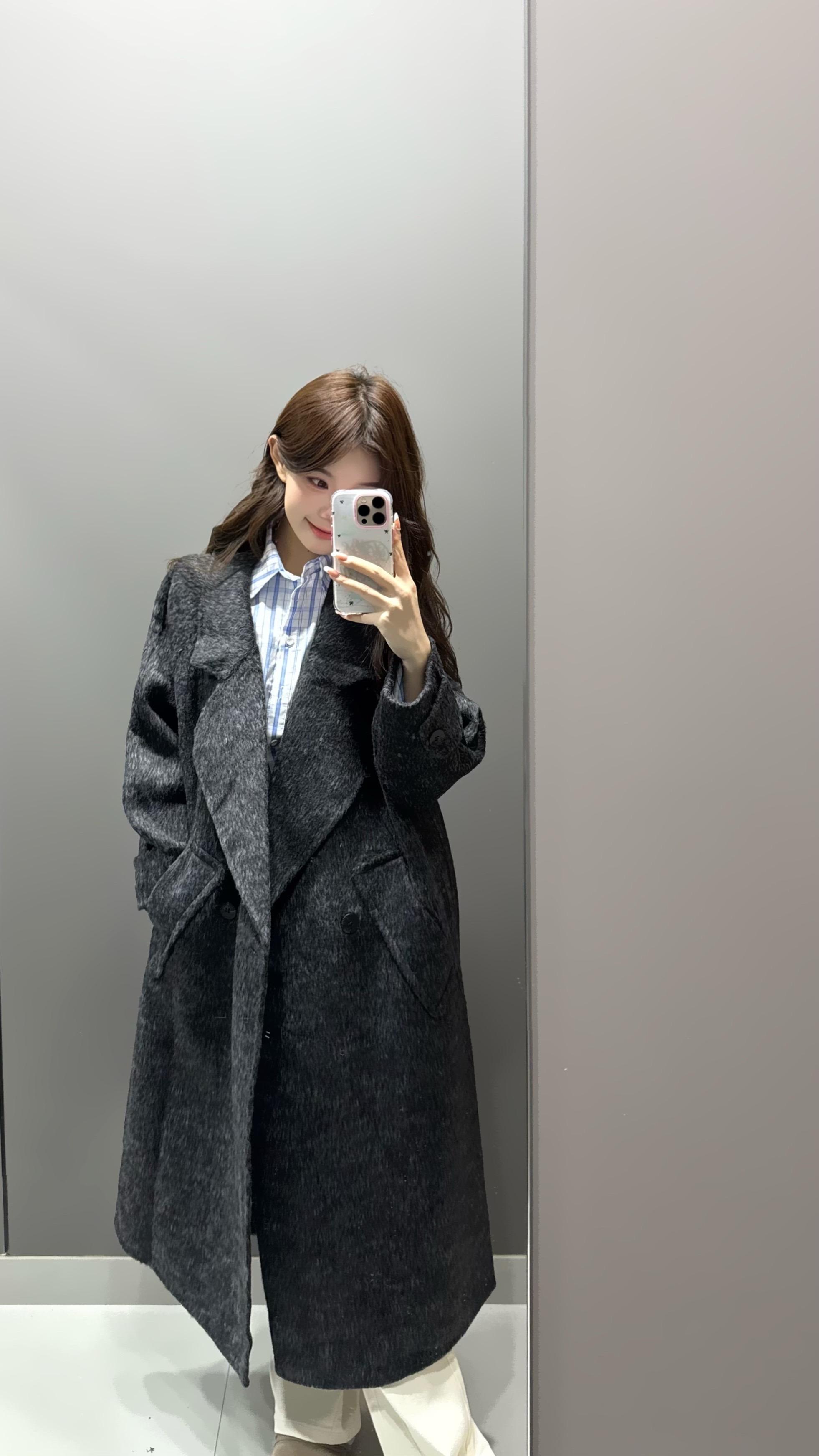 去年冬天 我许愿今年要比去年幸福 现在看来我好像实现了