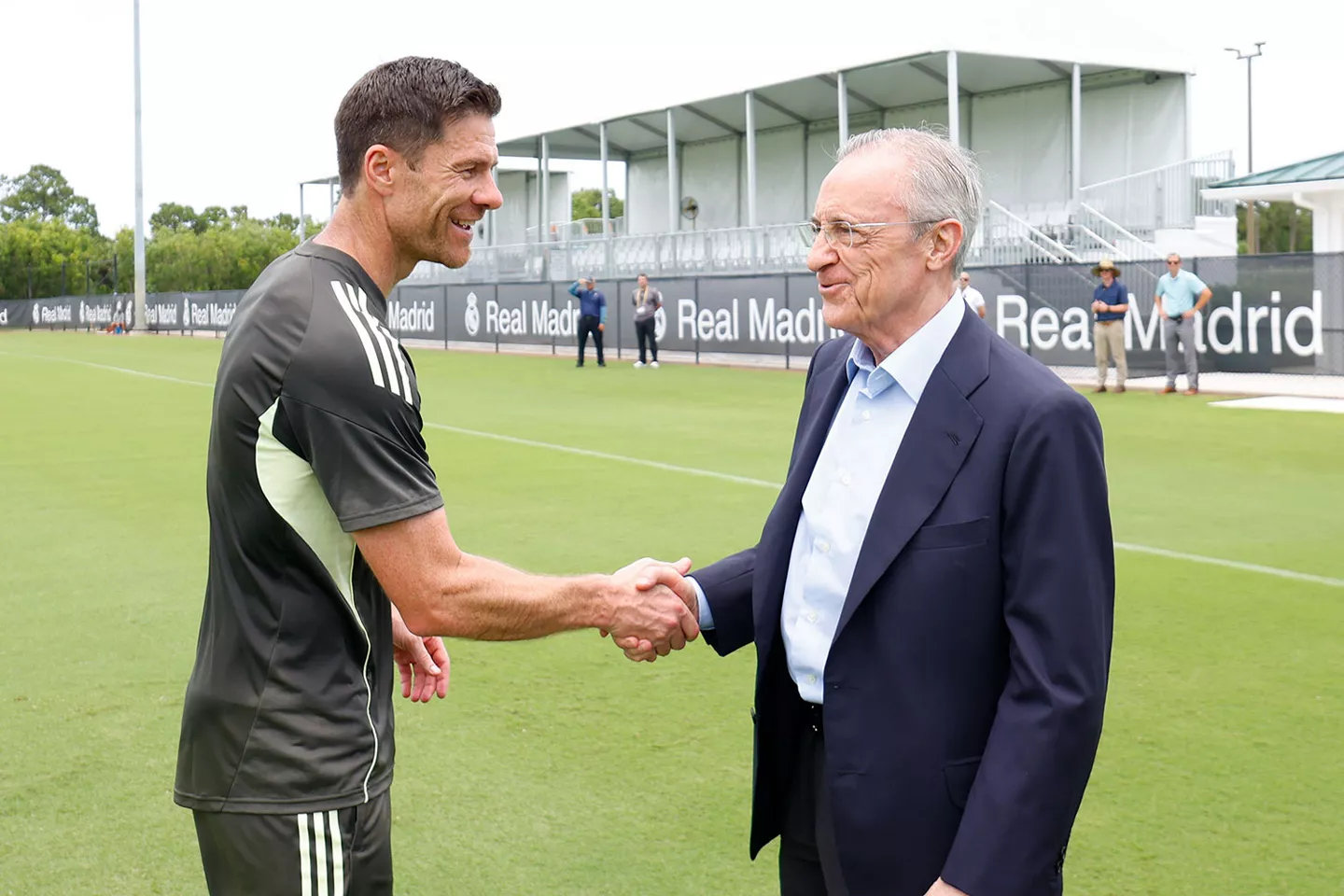 弗洛伦蒂诺和皮里视察球队训练。皇马训练halamadrid ​​​