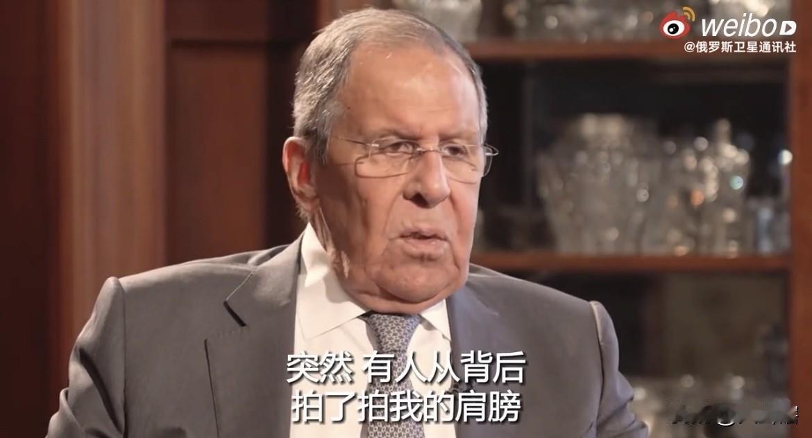 【拉夫罗夫：日本把说客套话称为讨论双边关系】
据《俄罗斯卫星通讯社》消息，俄罗斯