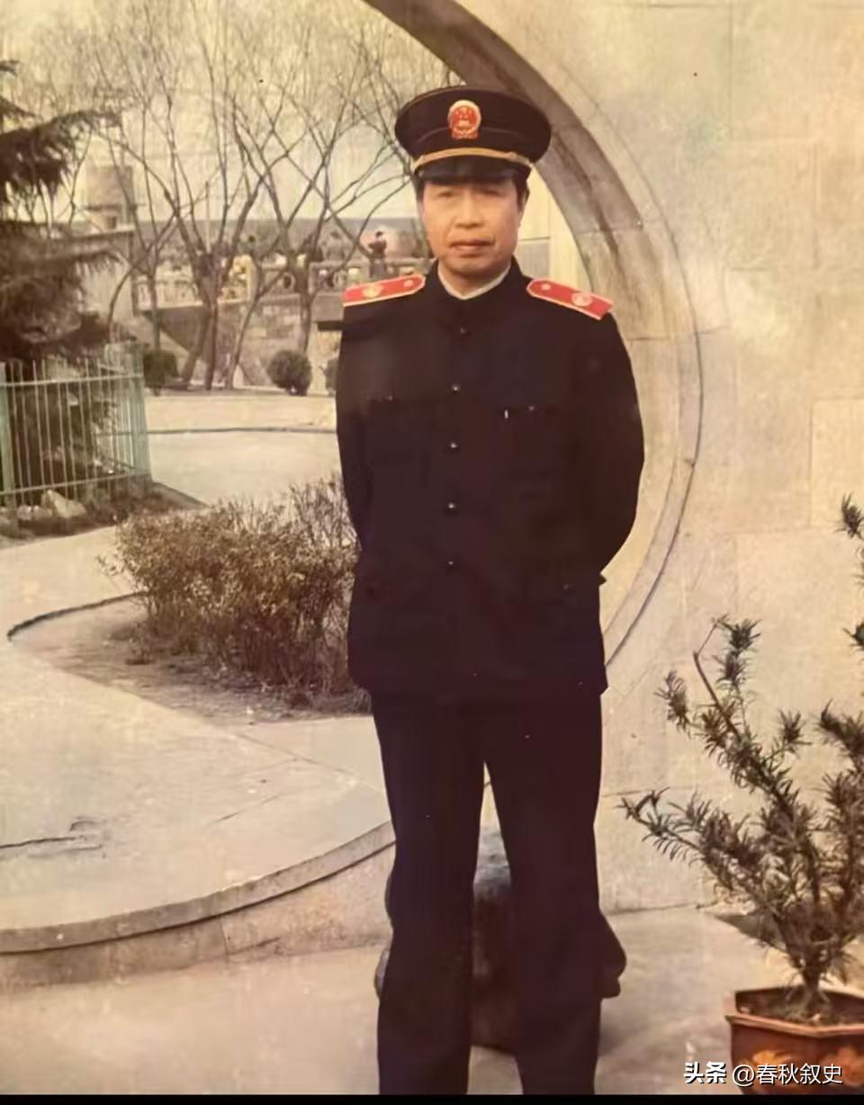 宁波，百岁老人去世后，子女们在家中发现了一封8年前写下的“遗书”，里面特别交代了