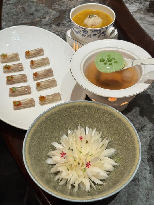 逛完红山动物园…记得去吃🥹🥹……